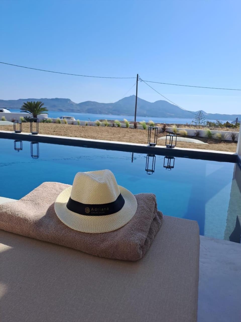 Adriana Luxury Villas Adamantas  Esterno foto