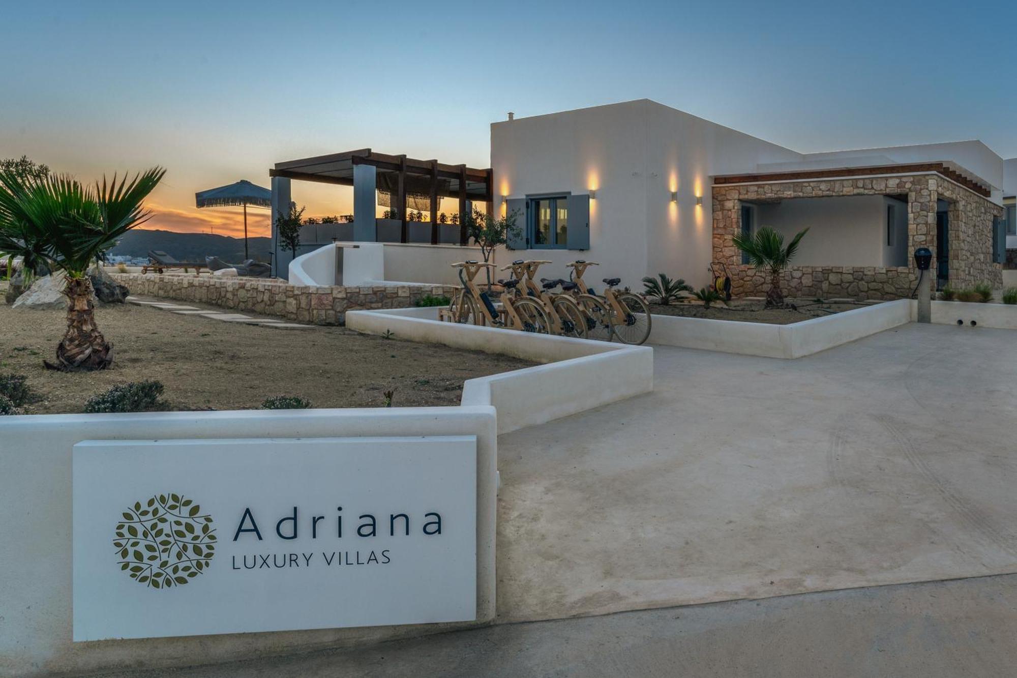 Adriana Luxury Villas Adamantas  Esterno foto