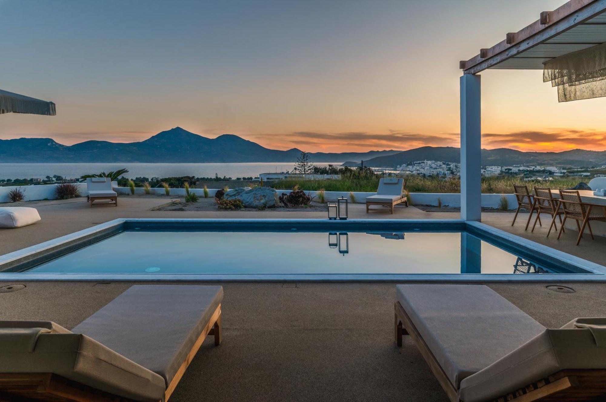 Adriana Luxury Villas Adamantas  Esterno foto